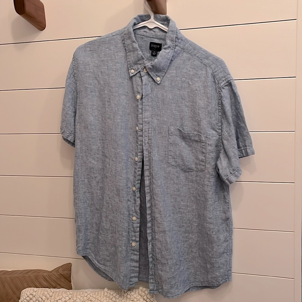 J. Crew Men’s Chambray Button Down EUC